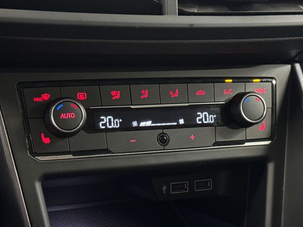 Volkswagen Polo 2018 Sininen