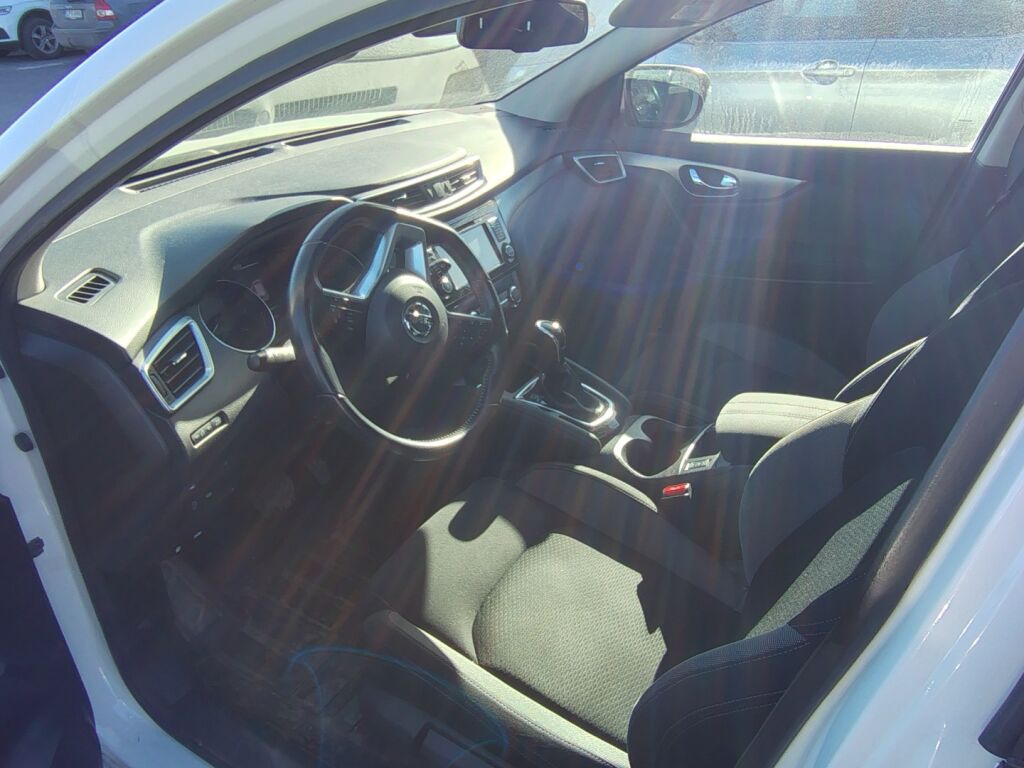 Nissan Qashqai 2018 Valkoinen