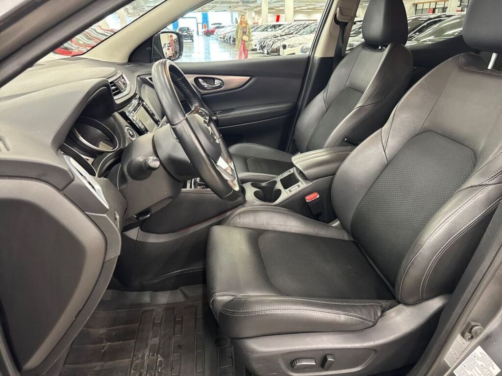 Nissan Qashqai 2018 Harmaa