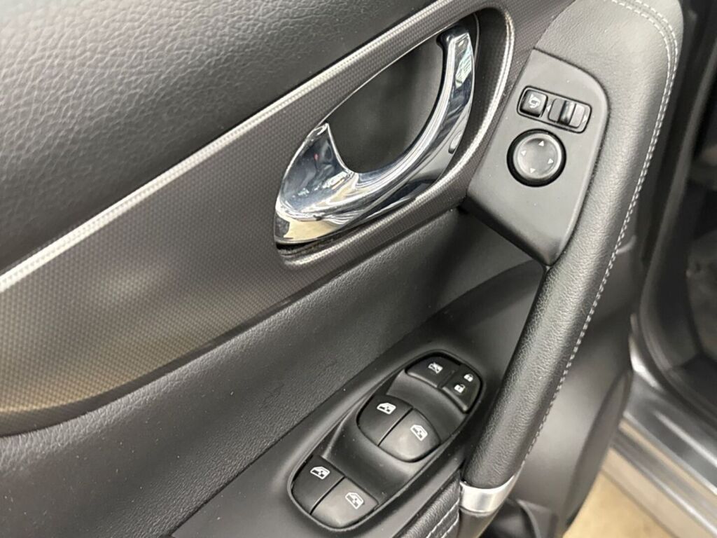 Nissan Qashqai 2018 Harmaa