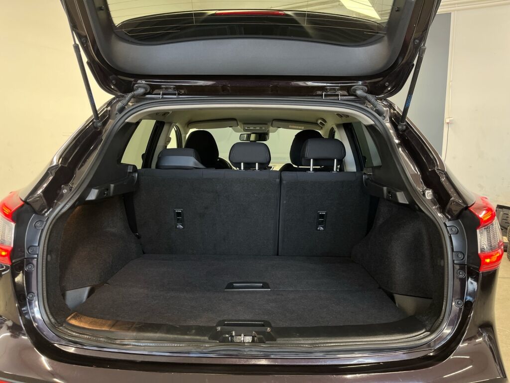 Nissan Qashqai 2018 Violetti