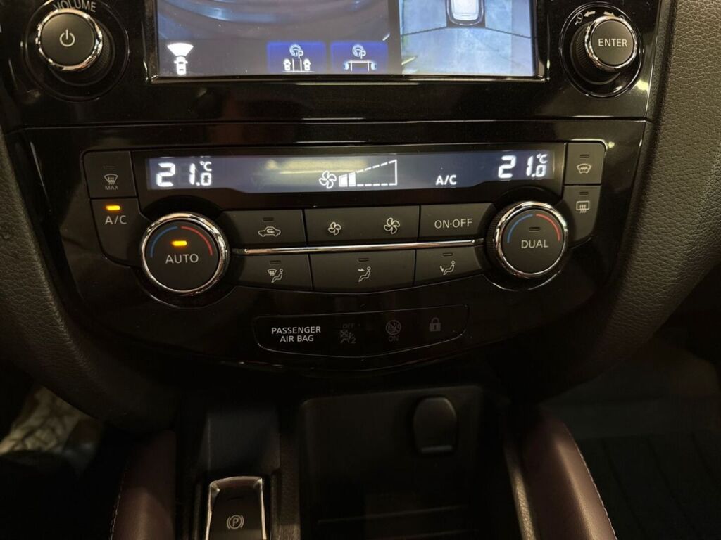 Nissan Qashqai 2018 Musta
