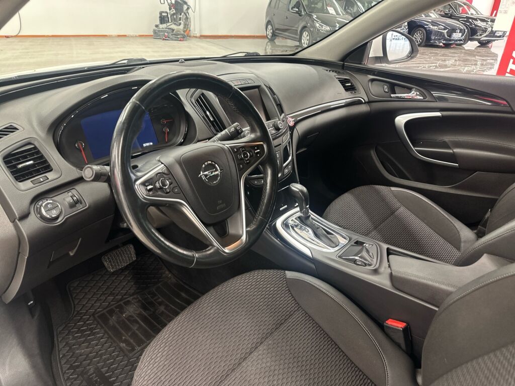 Opel Insignia 2014 Valkoinen