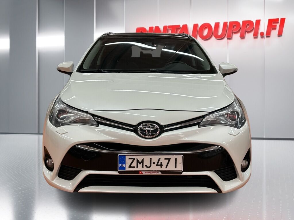 Toyota Avensis 2018 Valkoinen