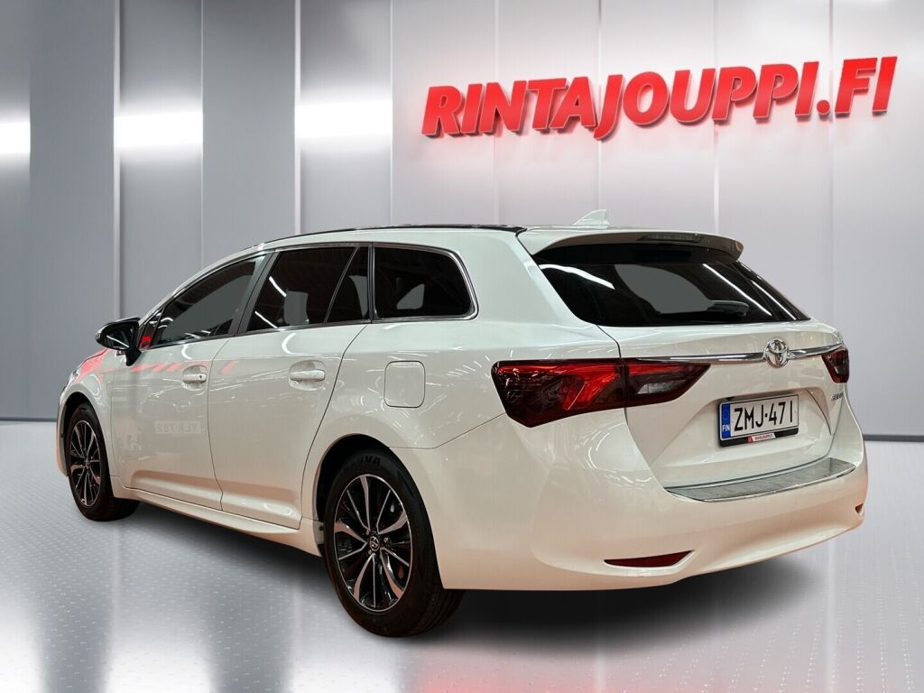 Toyota Avensis 2018 Valkoinen