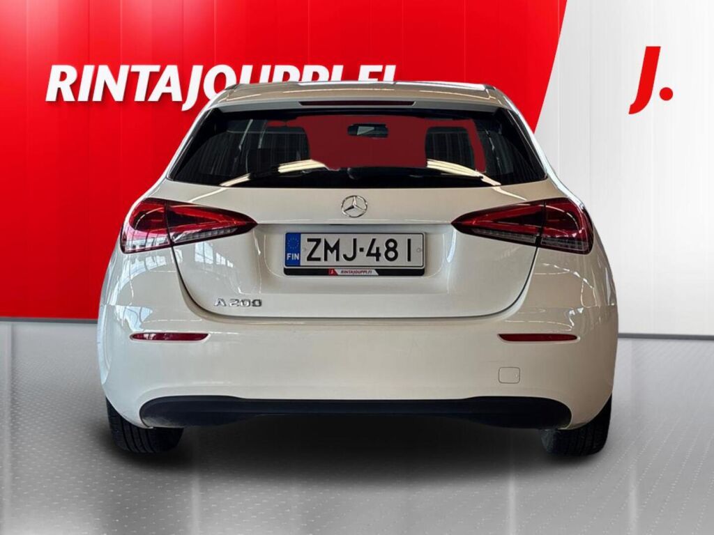 Mercedes-Benz A 2018 Valkoinen