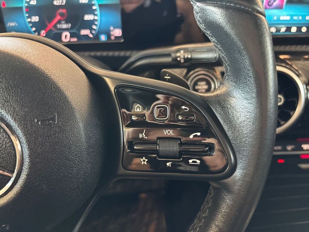 Mercedes-Benz A 2018 Valkoinen
