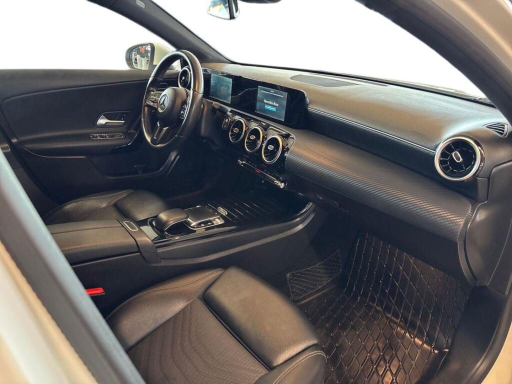 Mercedes-Benz A 2018 Valkoinen