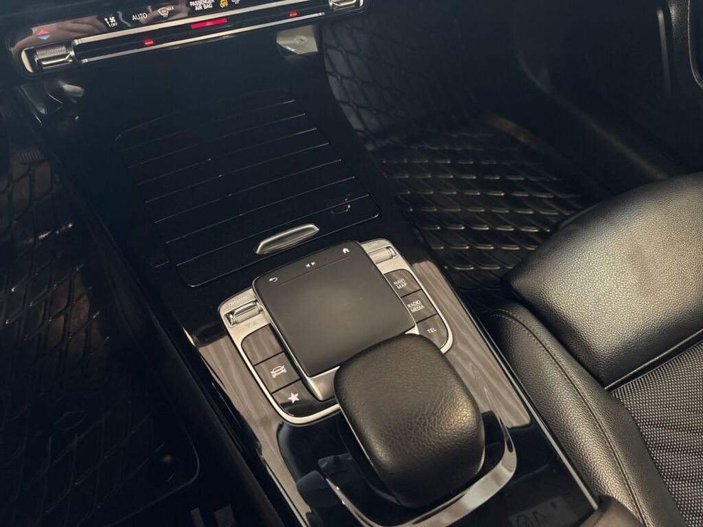 Mercedes-Benz A 2018 Valkoinen