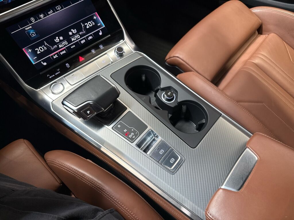 Audi A6 2018 Valkoinen