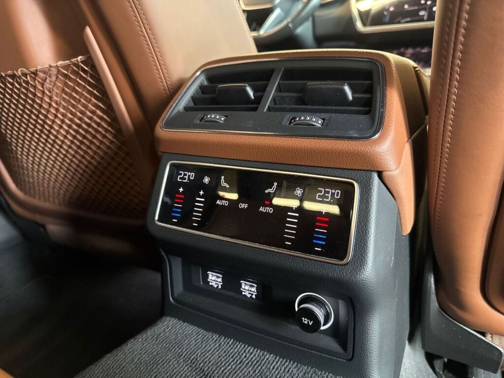 Audi A6 2018 Musta
