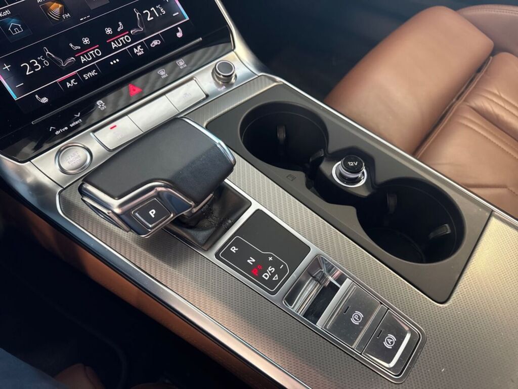 Audi A6 2018 Musta