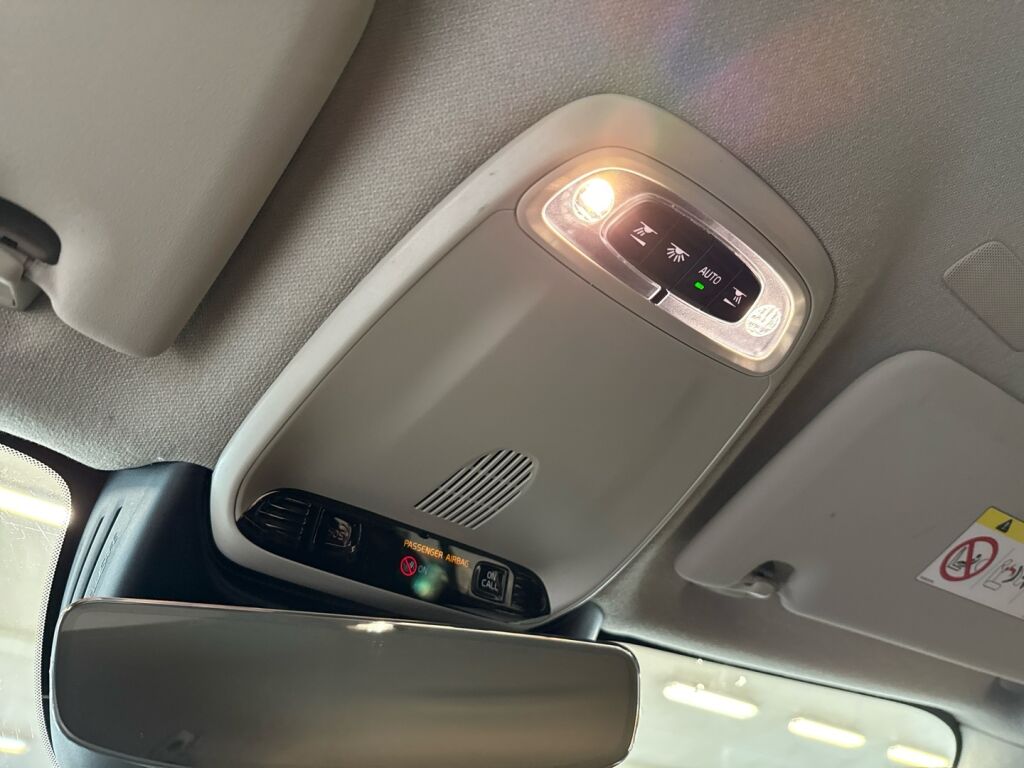 Volvo XC40 2018 Musta