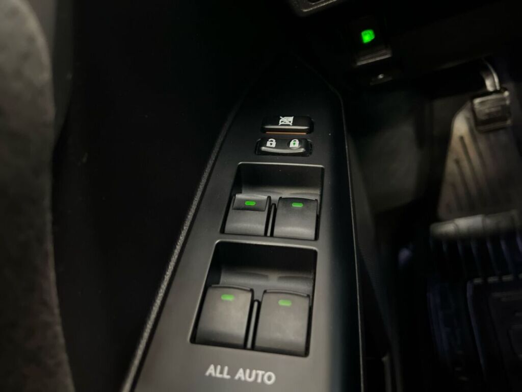Lexus CT 2012 Musta