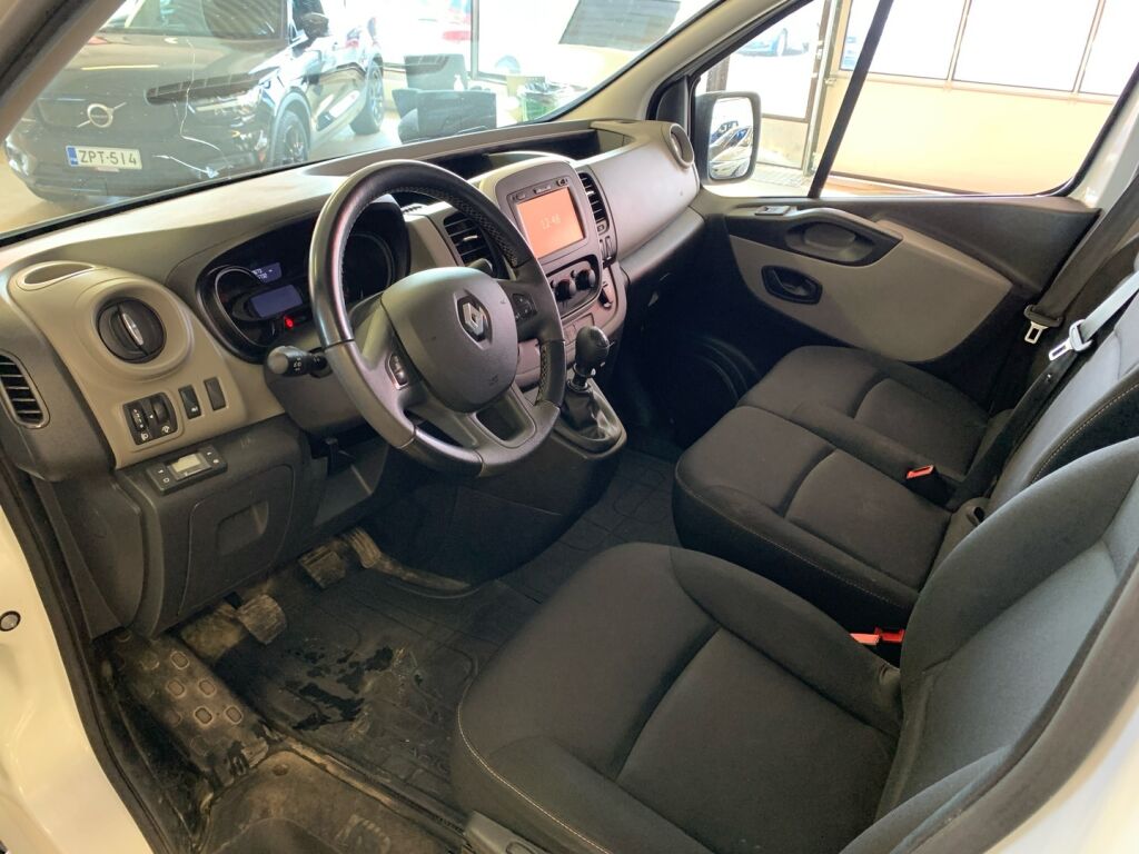 Renault Trafic 2018 Valkoinen
