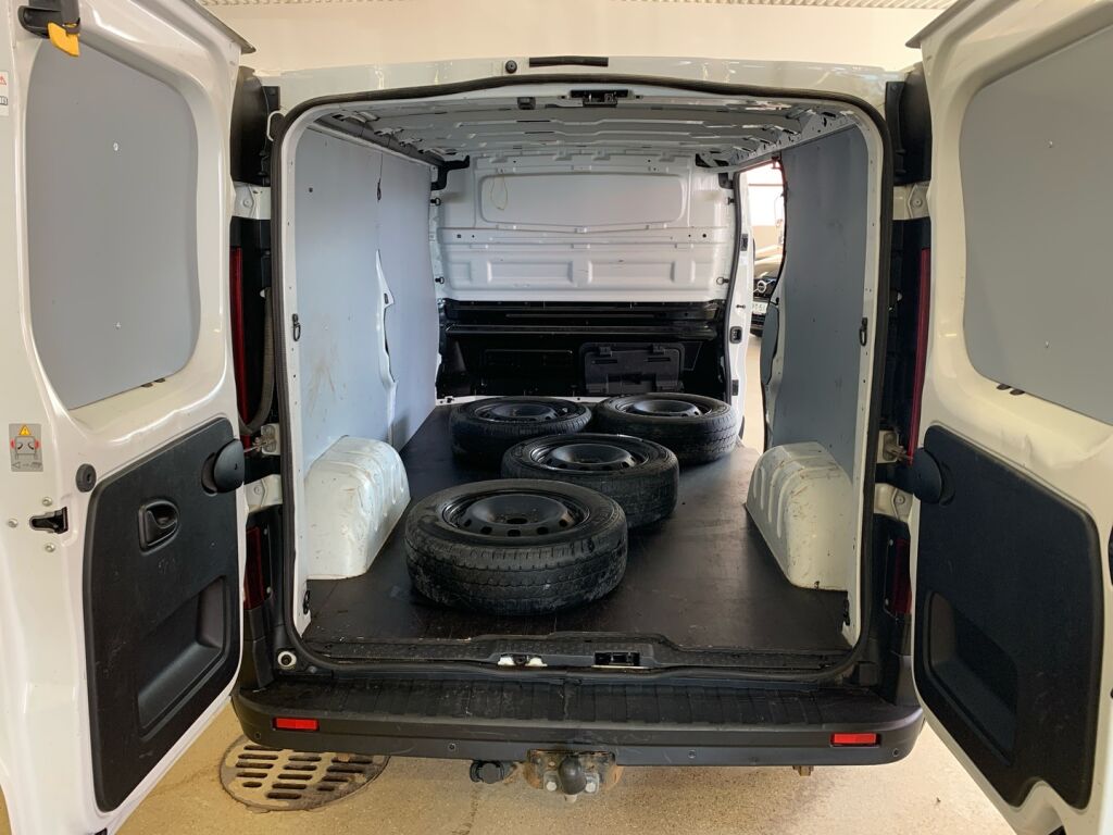 Renault Trafic 2018 Valkoinen