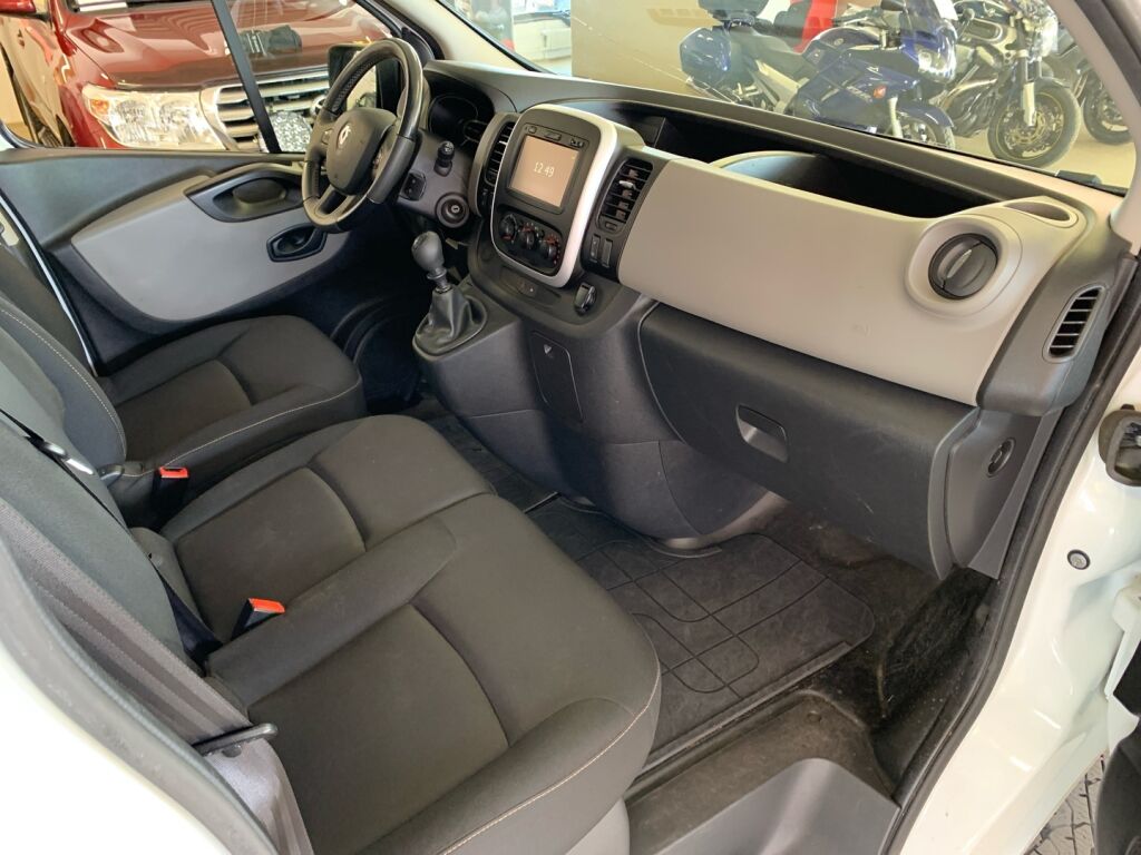 Renault Trafic 2018 Valkoinen