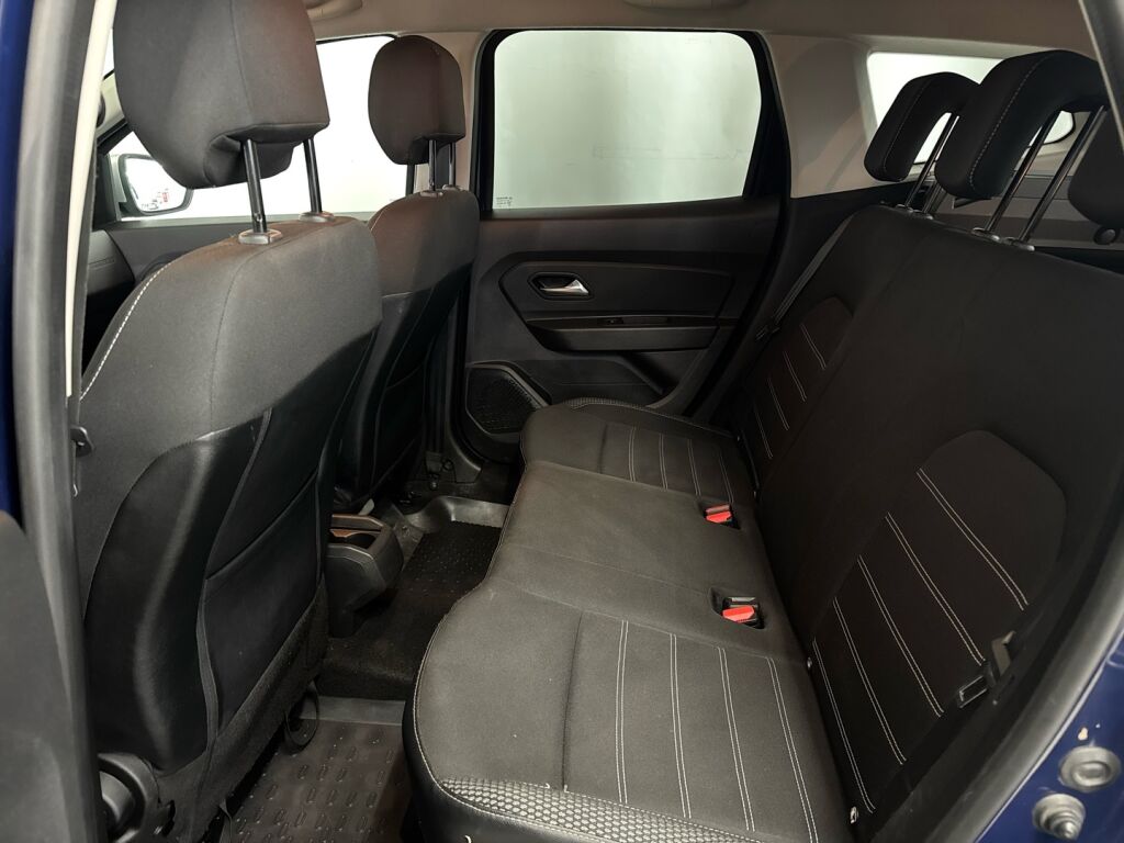 Dacia Duster 2018 Sininen