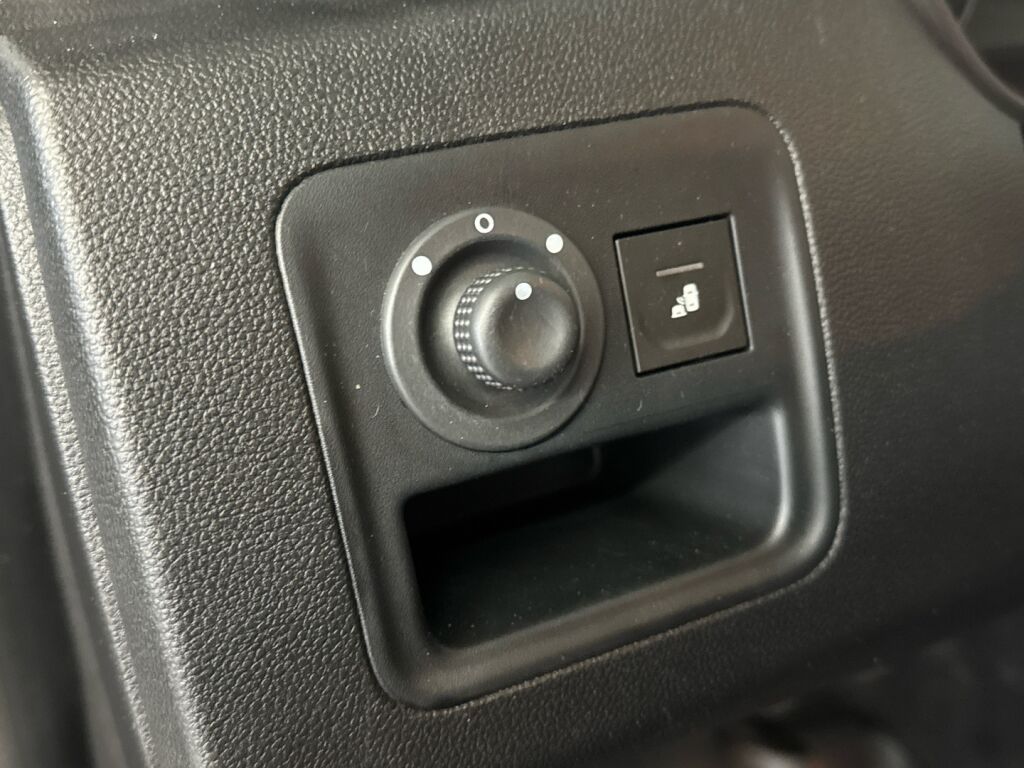 Dacia Duster 2018 Sininen