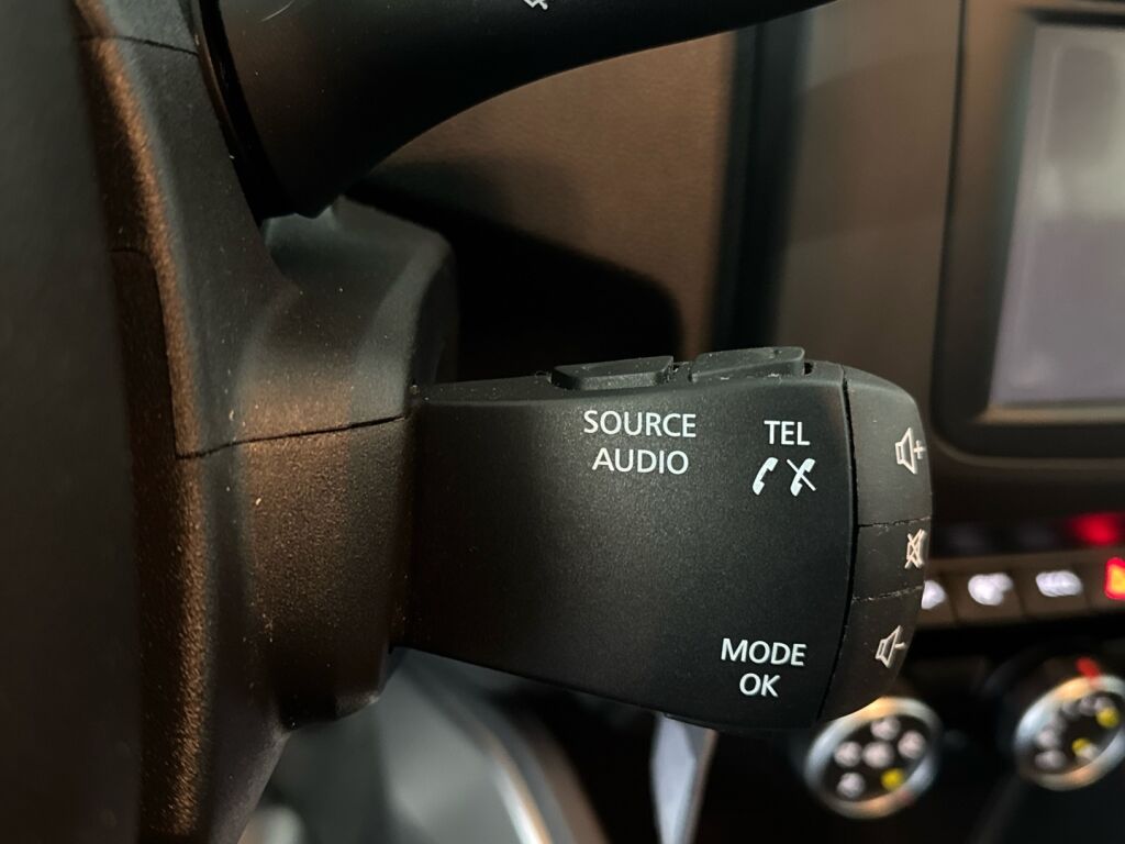 Dacia Duster 2018 Sininen