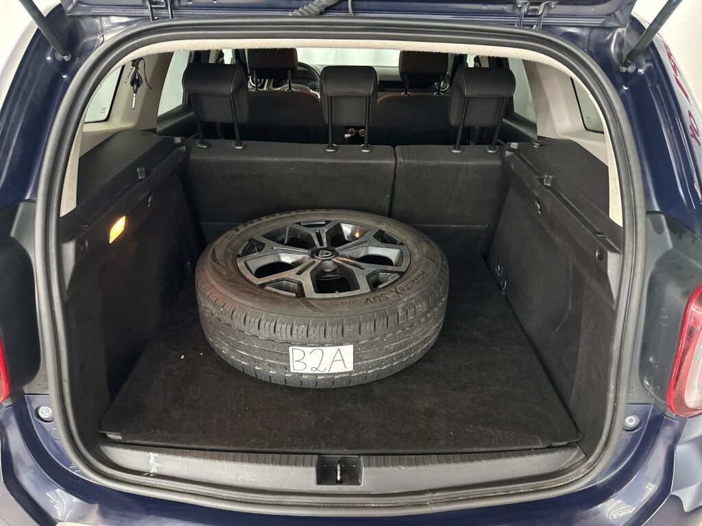 Dacia Duster 2018 Sininen