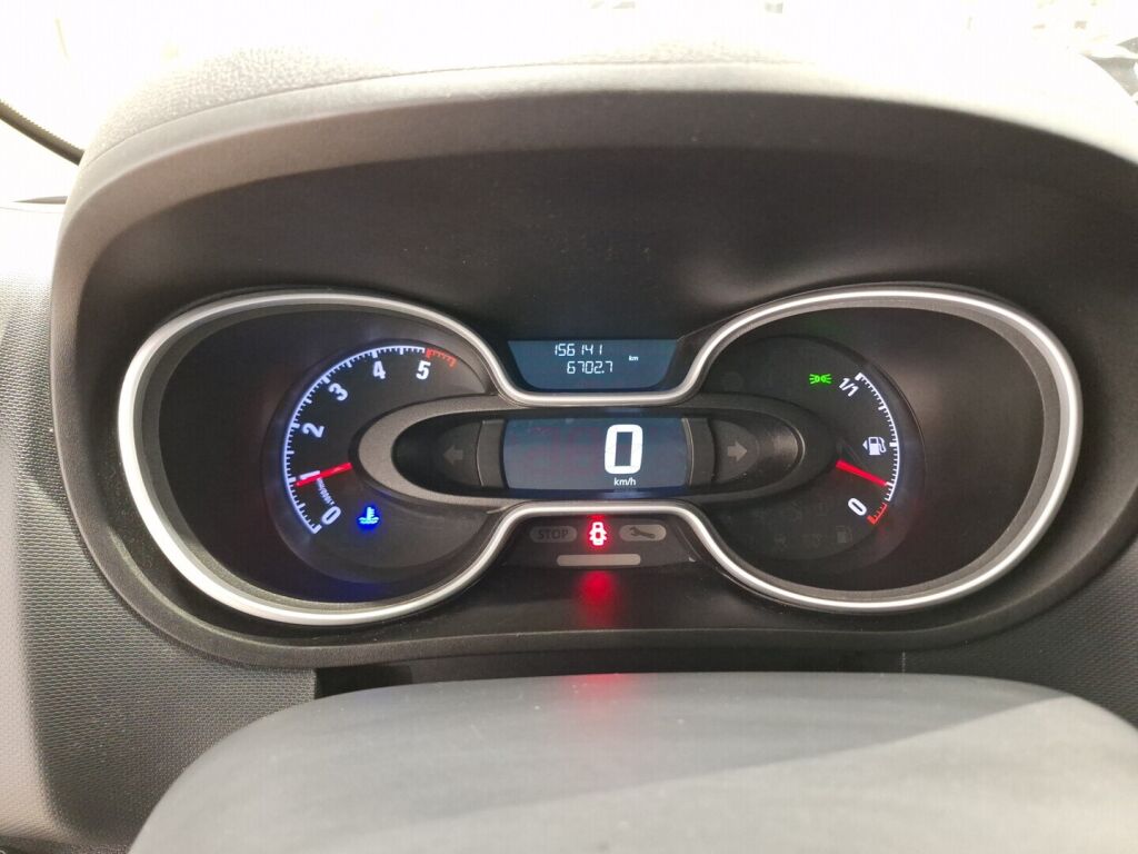 Opel Vivaro 2018 Valkoinen