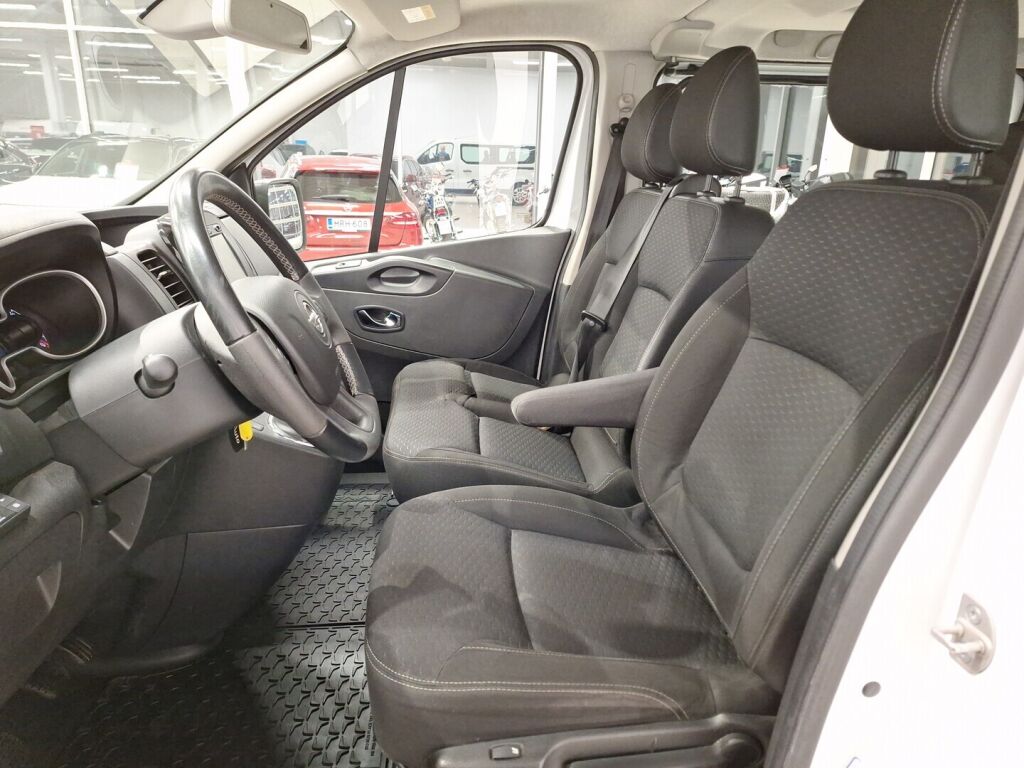 Opel Vivaro 2018 Valkoinen