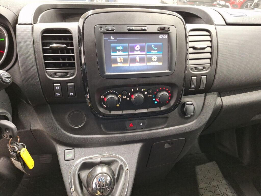 Opel Vivaro 2018 Valkoinen