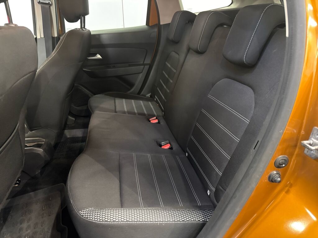 Dacia Duster 2019 Oranssi