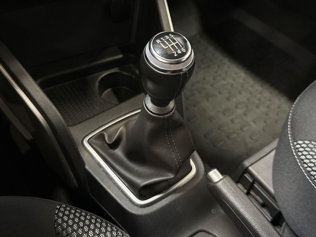 Dacia Duster 2019 Oranssi