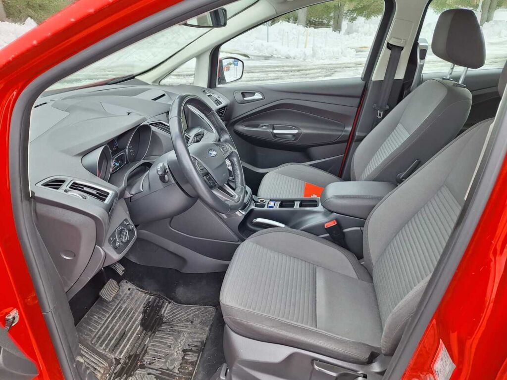 Ford Grand C-Max 2019 Punainen