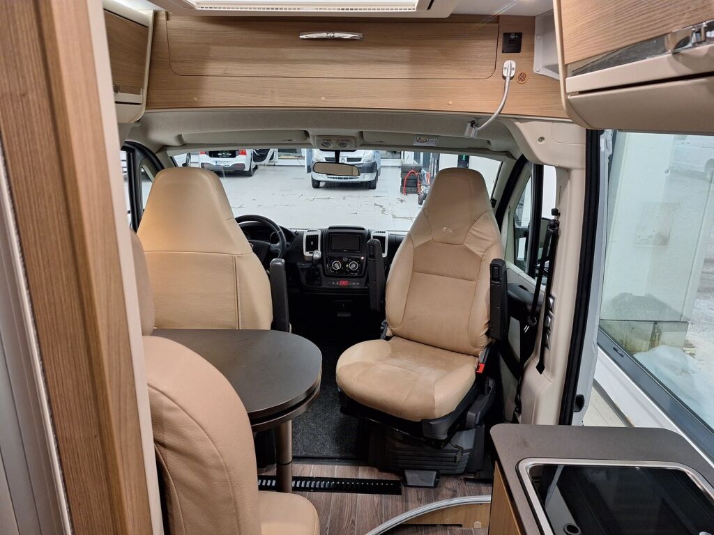 Adria Twin 600 SP 2019 Harmaa