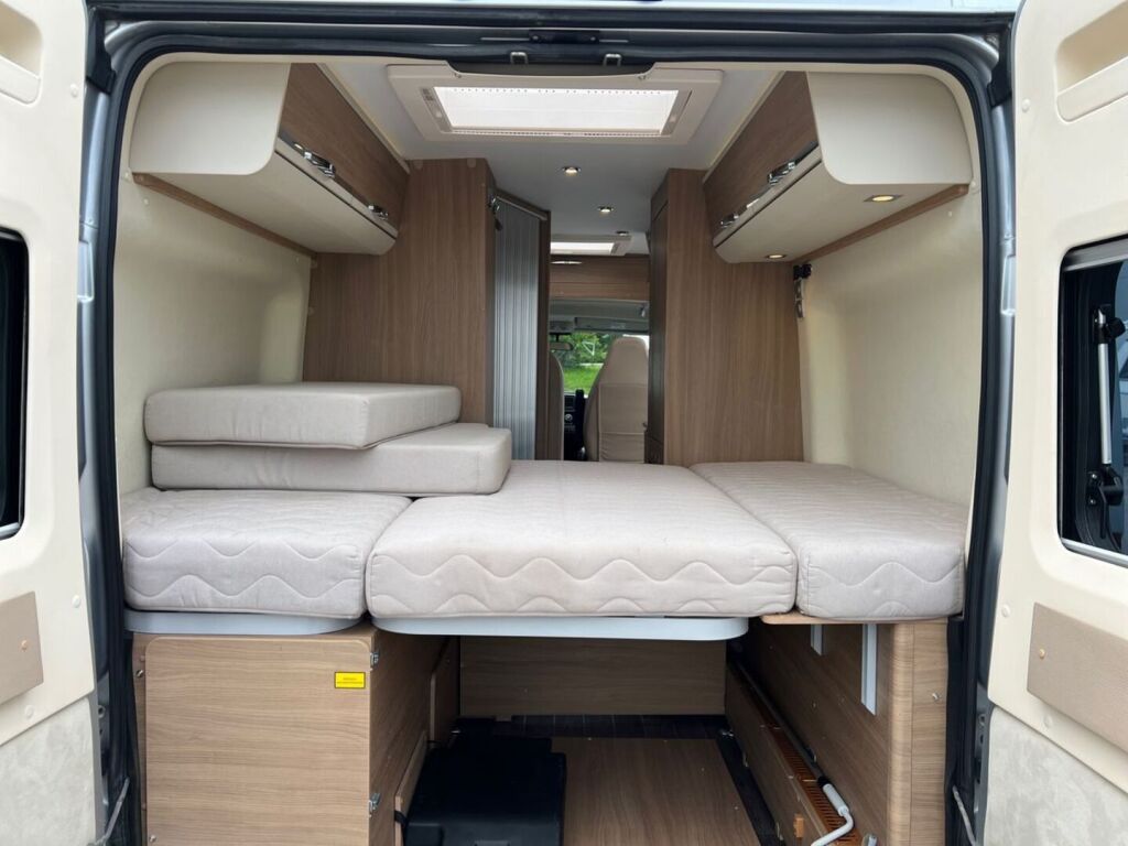 Adria Twin 600 SP 2019 Harmaa