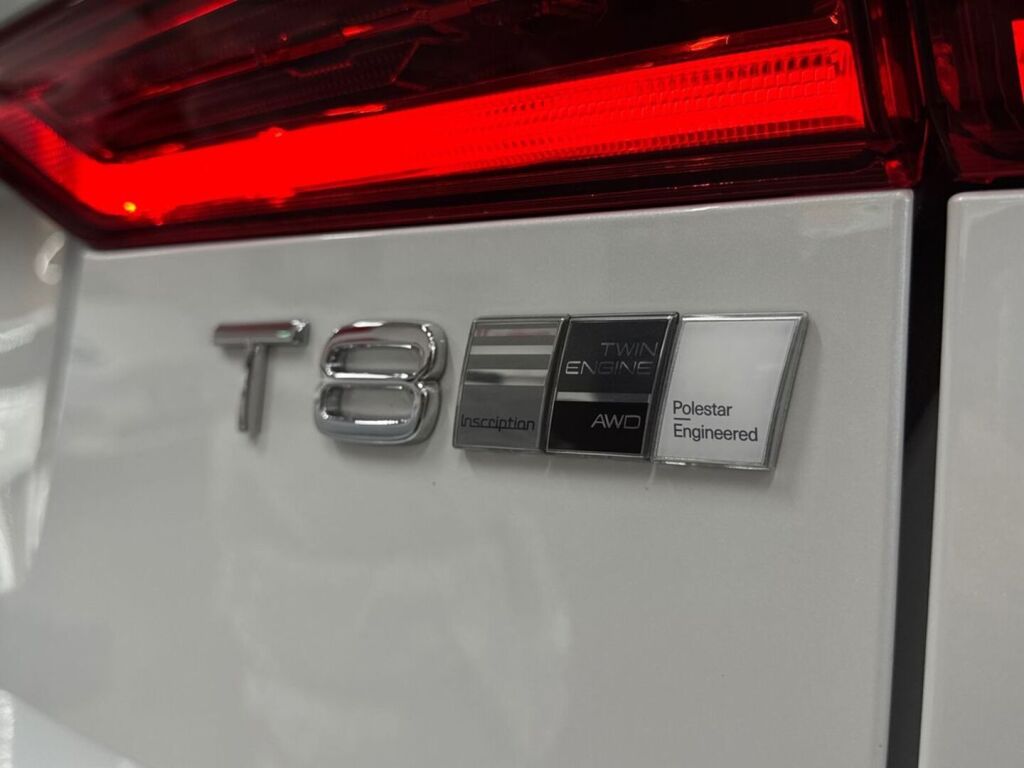 Volvo XC60 2019 Valkoinen
