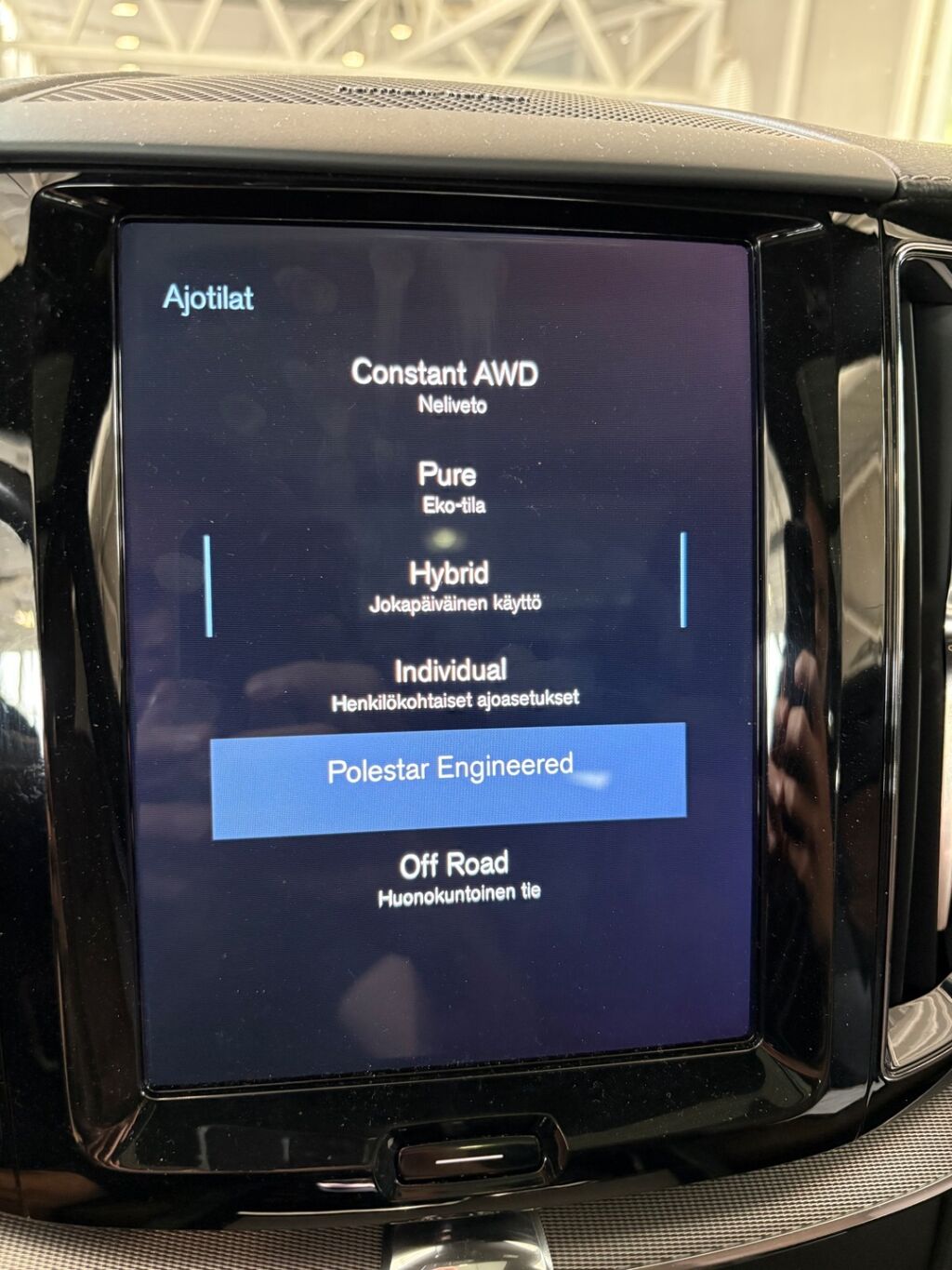 Volvo XC60 2019 Valkoinen