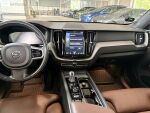 Volvo XC60 2019 Valkoinen