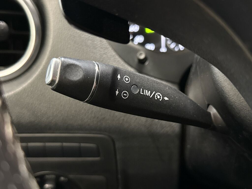 Mercedes-Benz Vito 2019 Musta