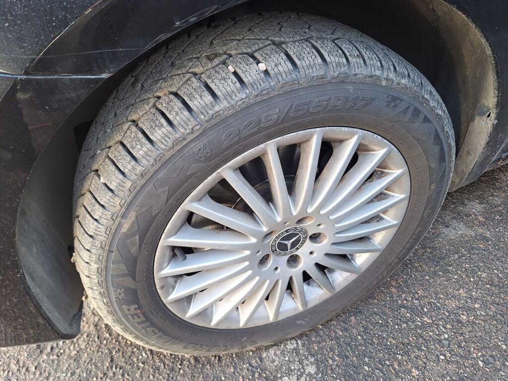 Mercedes-Benz Vito 2019 Musta