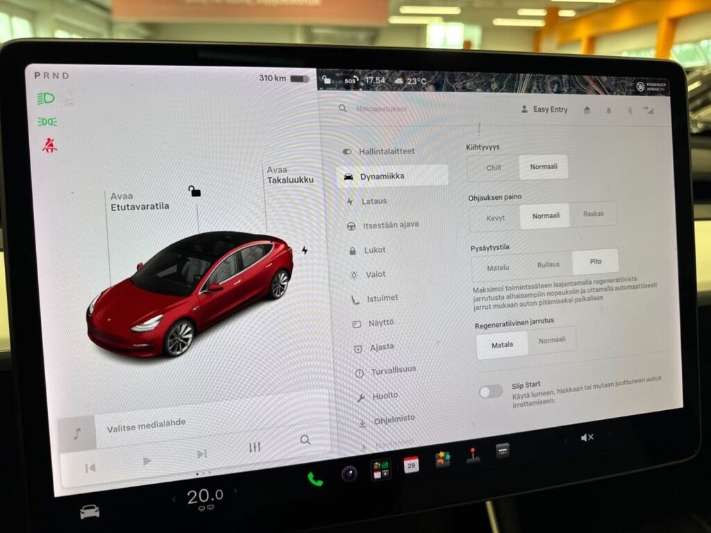 Tesla Model 3 2019 Punainen