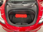 Tesla Model 3 2019 Punainen