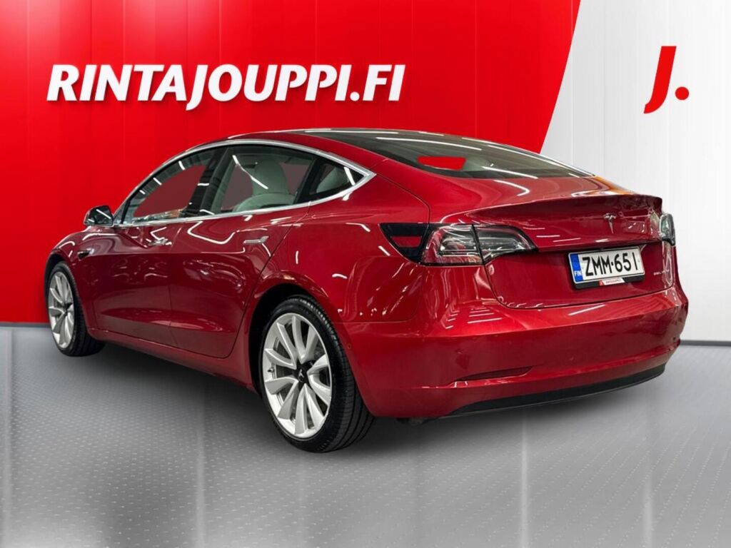 Tesla Model 3 2019 Punainen