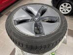 Tesla Model 3 2019 Punainen
