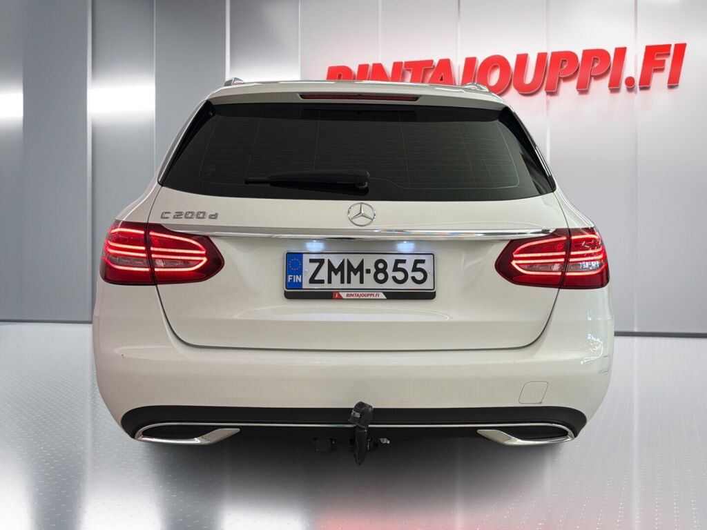 Mercedes-Benz C 2019 Valkoinen