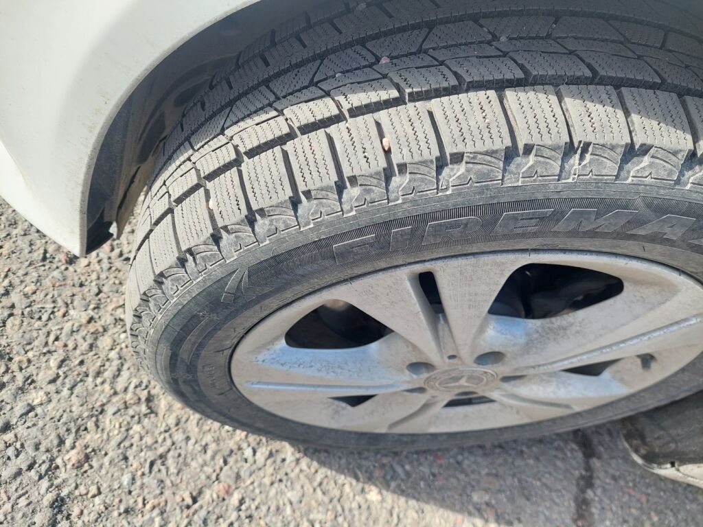 Mercedes-Benz C 2019 Valkoinen