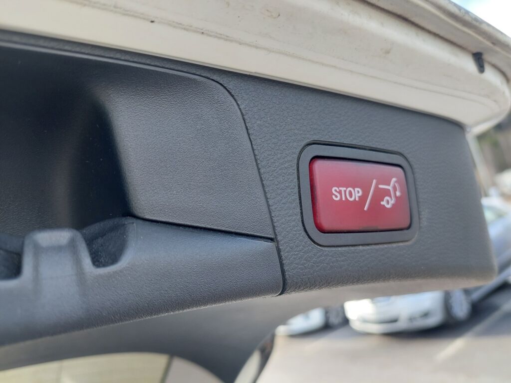 Mercedes-Benz C 2019 Valkoinen