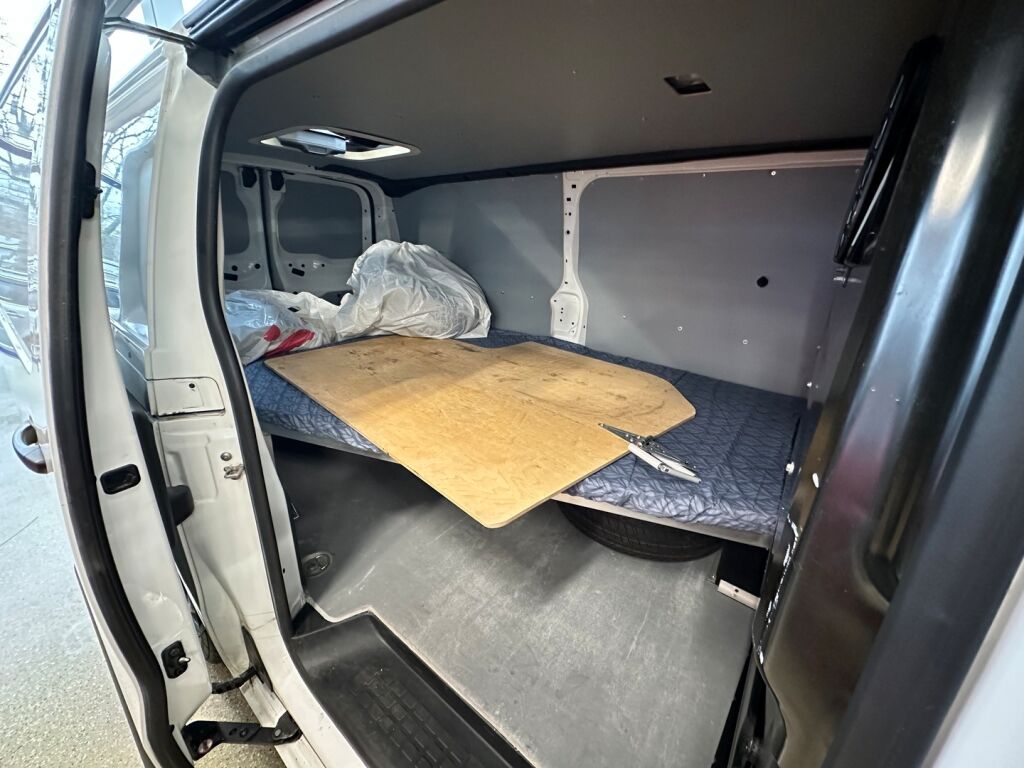 Peugeot Expert 2020 Valkoinen