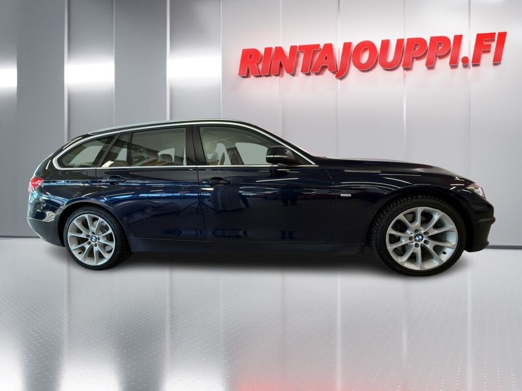 BMW 330 2014 Sininen