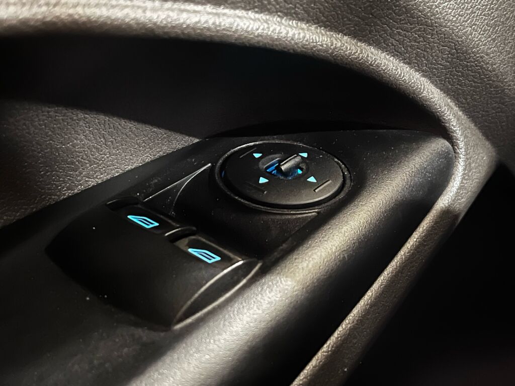 Ford Transit Connect 2019 Valkoinen