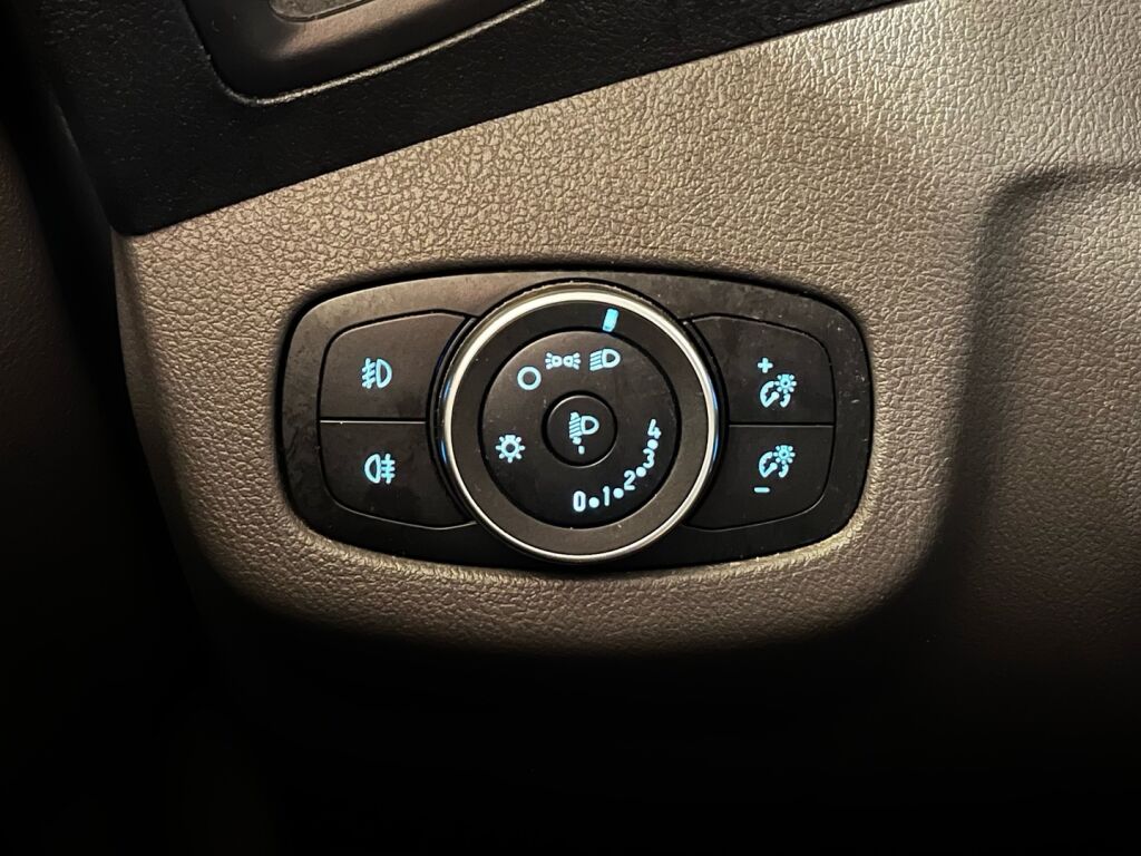 Ford Transit Connect 2019 Valkoinen