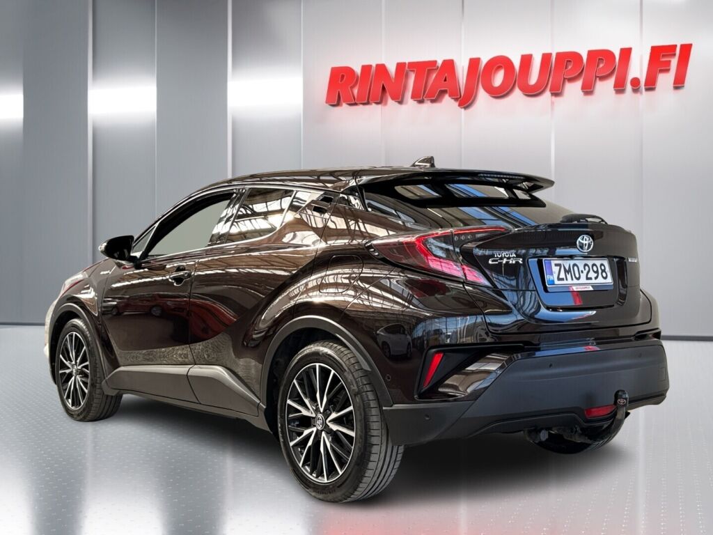 Toyota C-HR 2019 Ruskea (beige)